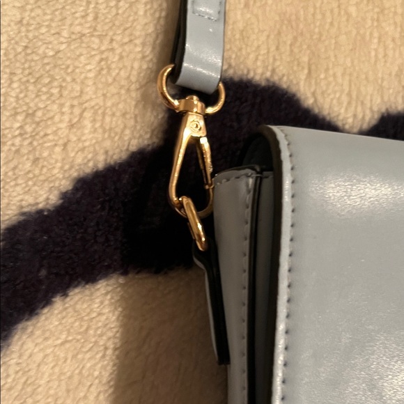 NWOT Light Blue Crossbody Bag with bag charm - Picture 6 of 11